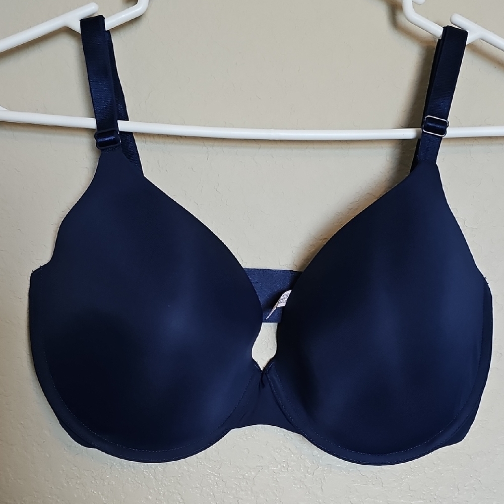 Victoria's Secret Blue T-Shirt Bra with Underwire